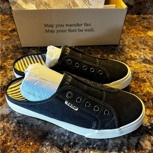 Toss Footwear -EZ Soul - Charcoal Wash Canvas